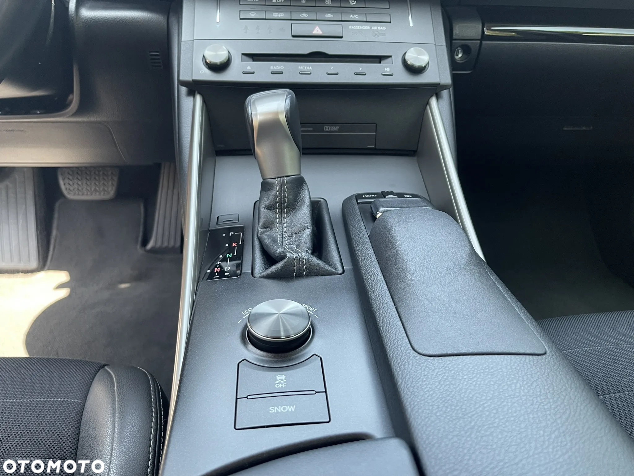 Lexus IS 250 Elegance - 30