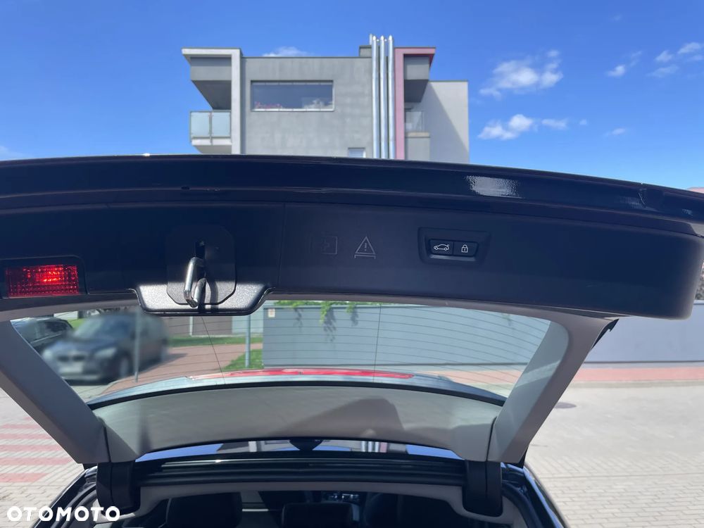 BMW Seria 5 528i xDrive - 13