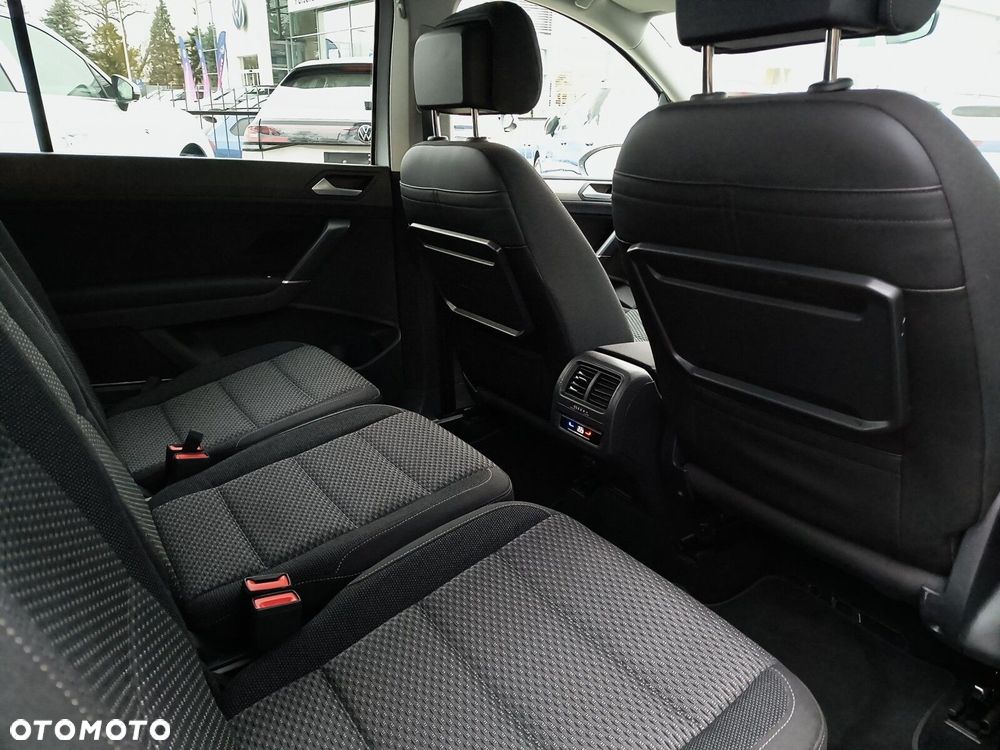 Volkswagen Touran 1.5 TSI EVO Comfortline DSG - 24