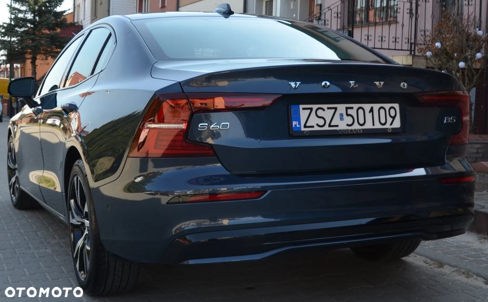 Volvo S60 B5 B R-Design - 36