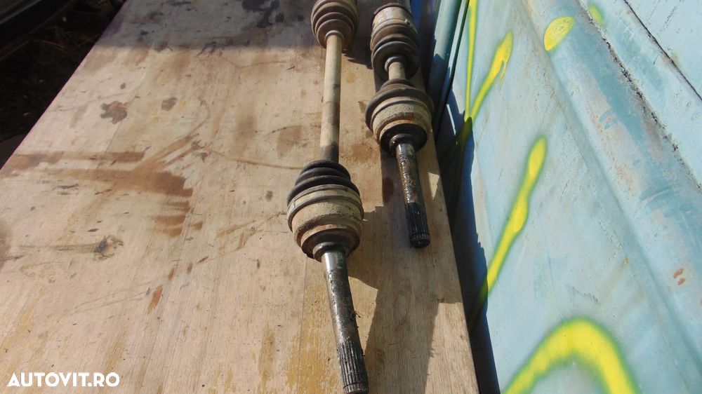 Planetare stanga/dreapta Daihatsu Feroza motor 1.6 benzina an 1994 - 4