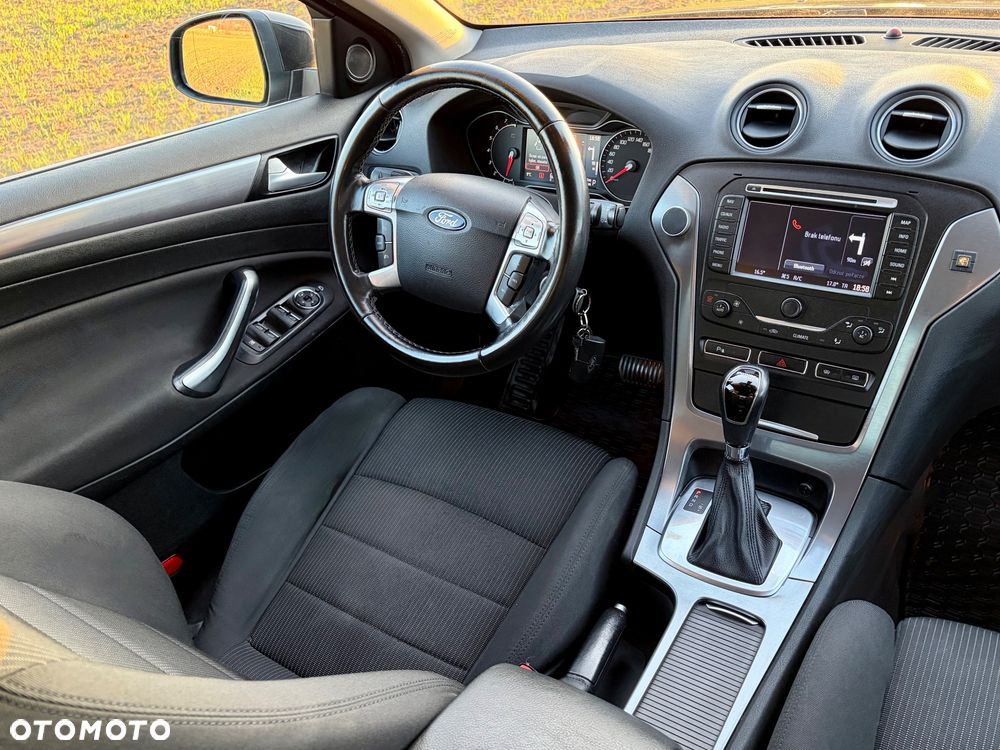 Ford Mondeo 2.0 EcoBoost Titanium - 13