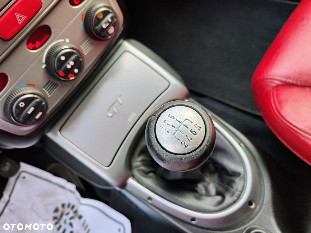 Alfa Romeo GT 1.9JTD 16V Progression - 29