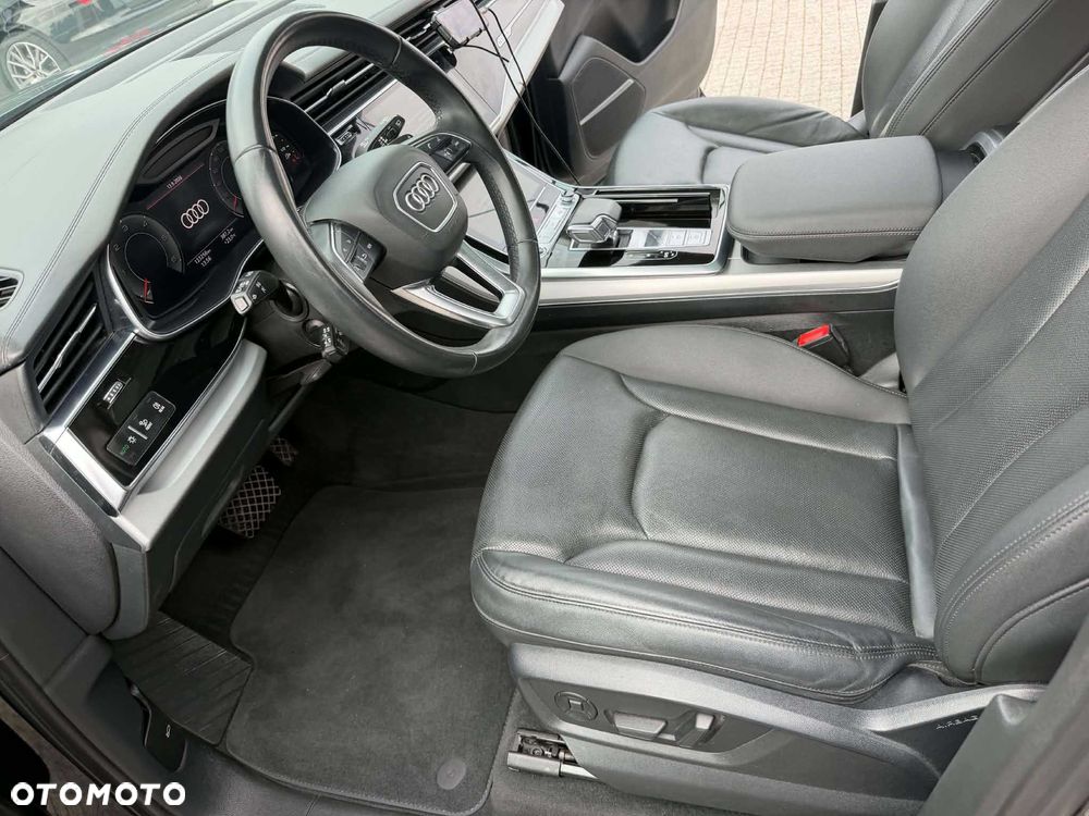 Audi Q7 - 8