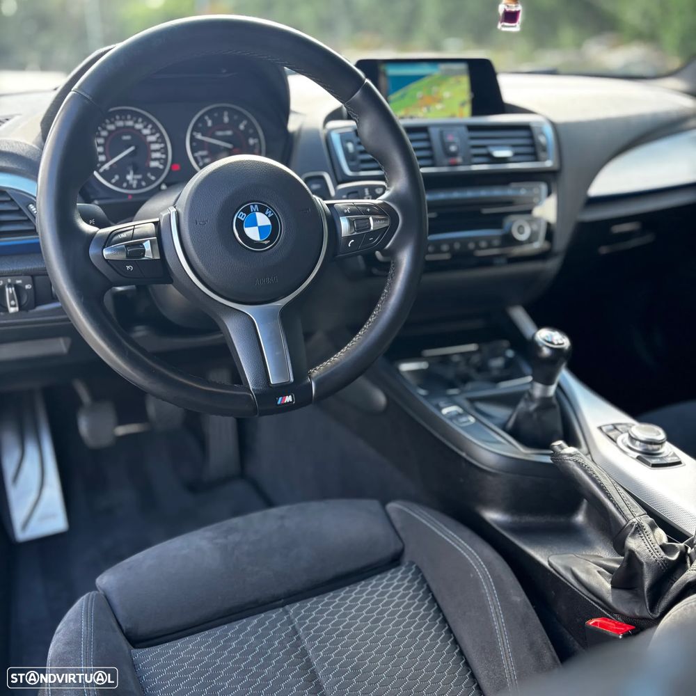 BMW 118 d Pack M - 22