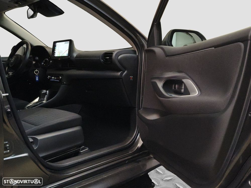 Toyota Yaris 1.5 HDF Comfort Plus - 32