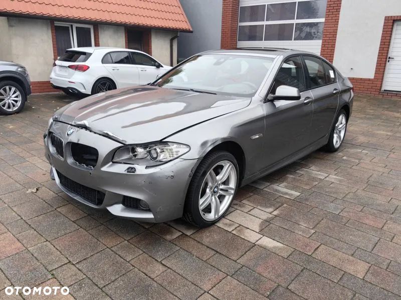 BMW Seria 5 525d xDrive Sport-Aut Luxury Line - 4
