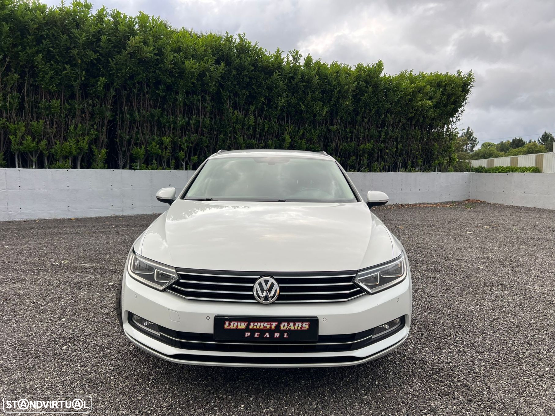 VW Passat 1.6 TDI Business DSG - 18