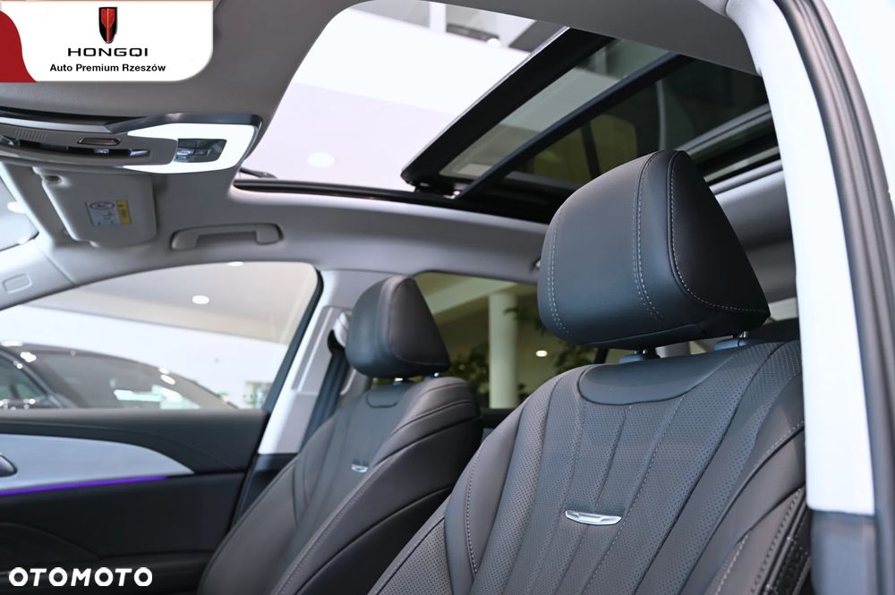 Hongqi H5 - 11