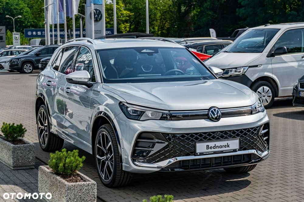Volkswagen Tiguan - 12