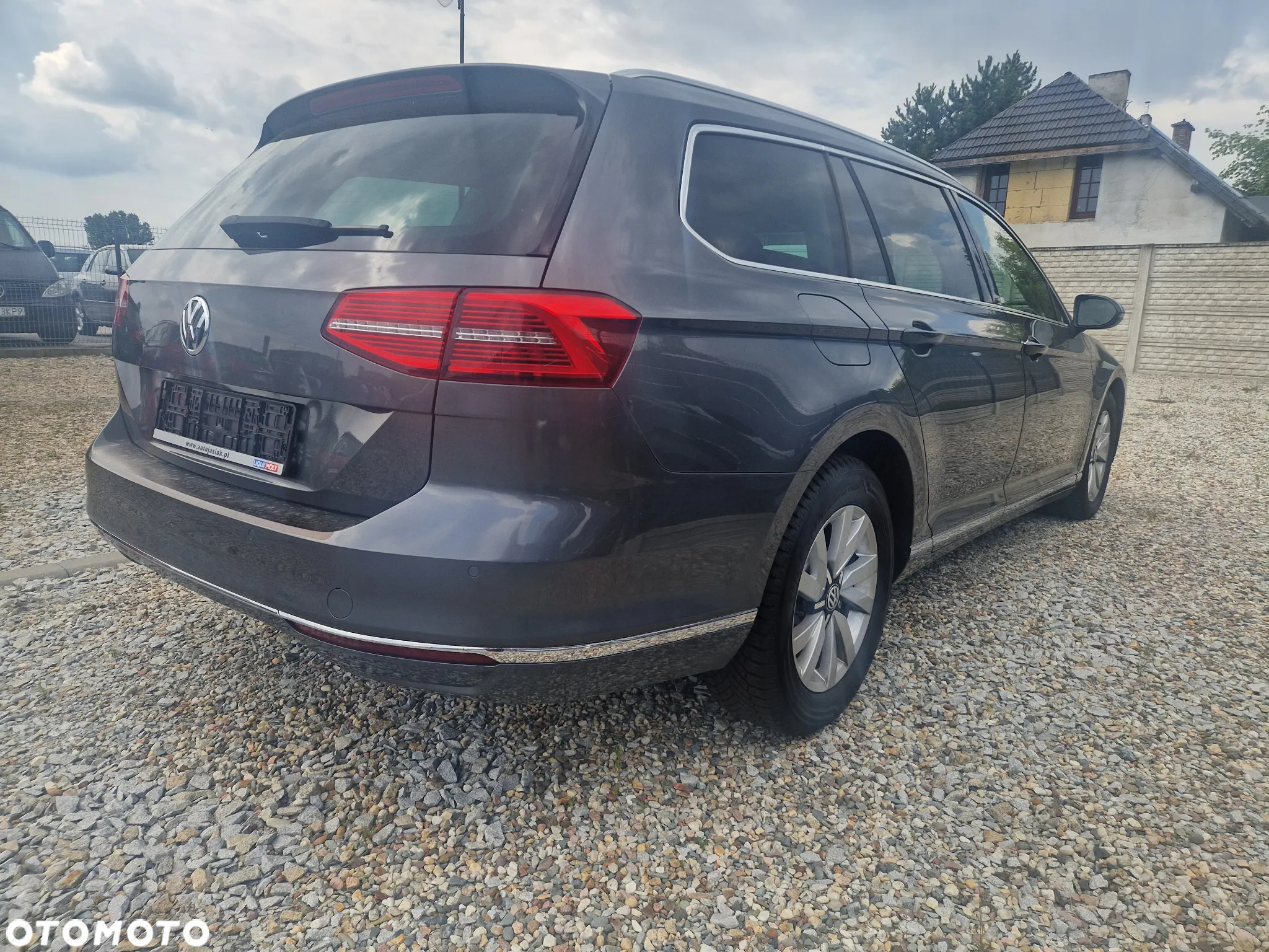Volkswagen Passat Variant 2.0 TDI SCR DSG Highline - 5