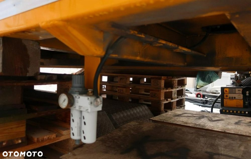 Kadussis CRV 2000 / ZABUDOWA ŚMIECIARKI / NOWA / DEMONSTRACYJNA / 18M3 / TYLNY ZAŁADUNEK / W PEŁNI SPRAWNA / MOŻLIWOŚĆ TRANSPORTU - 7