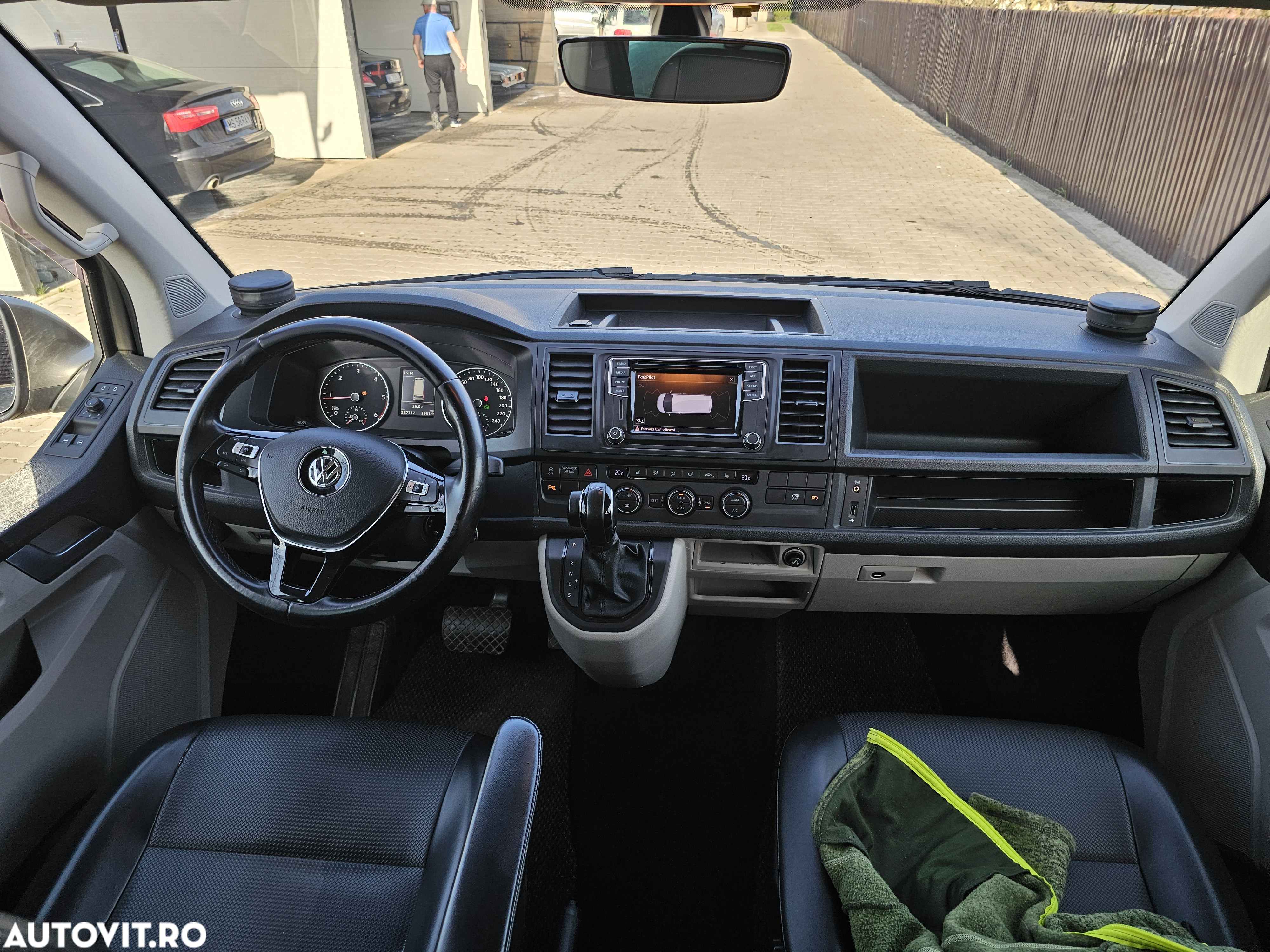 Volkswagen Caravelle T6 2.0 TDI KR Comfortline DSG - 6