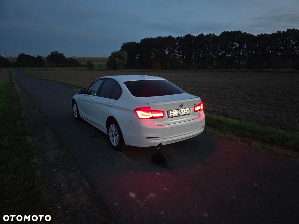 BMW Seria 3 - 18