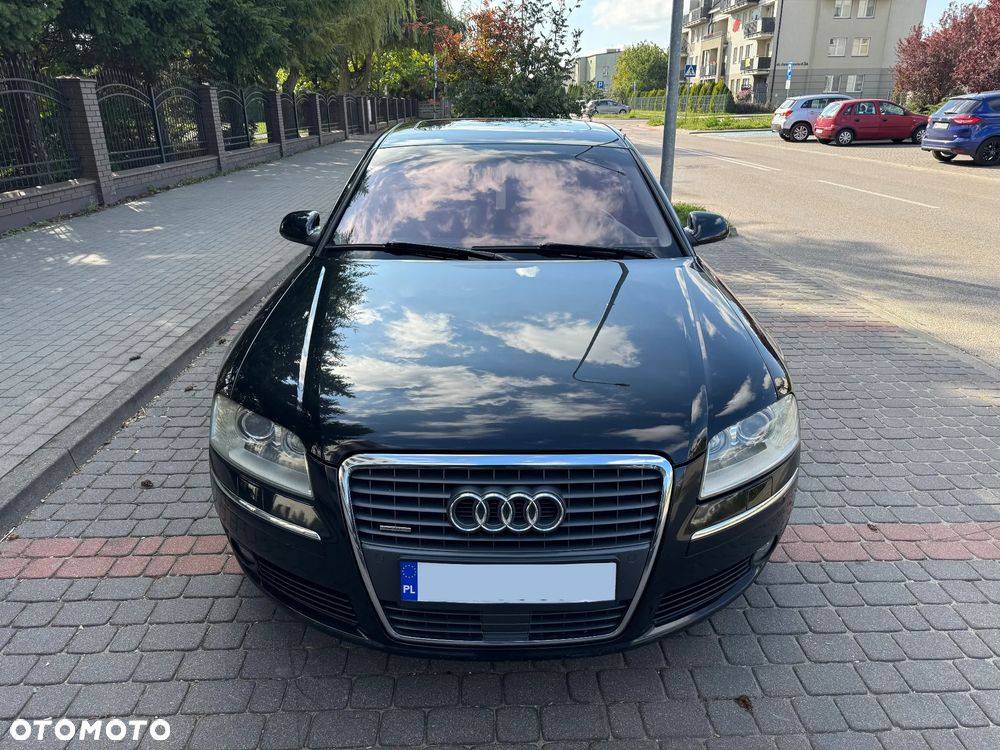 Audi A8 4.2 Quattro - 2
