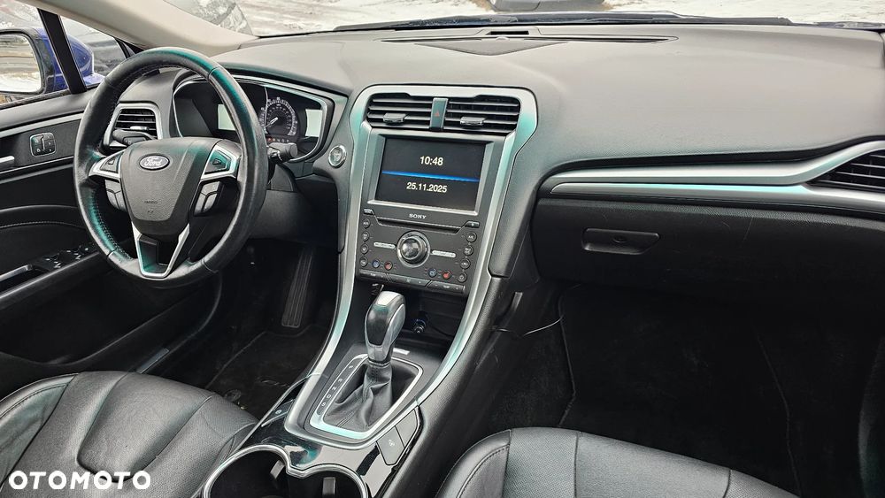 Ford Fusion 2.0 EcoBoost Titanium - 16