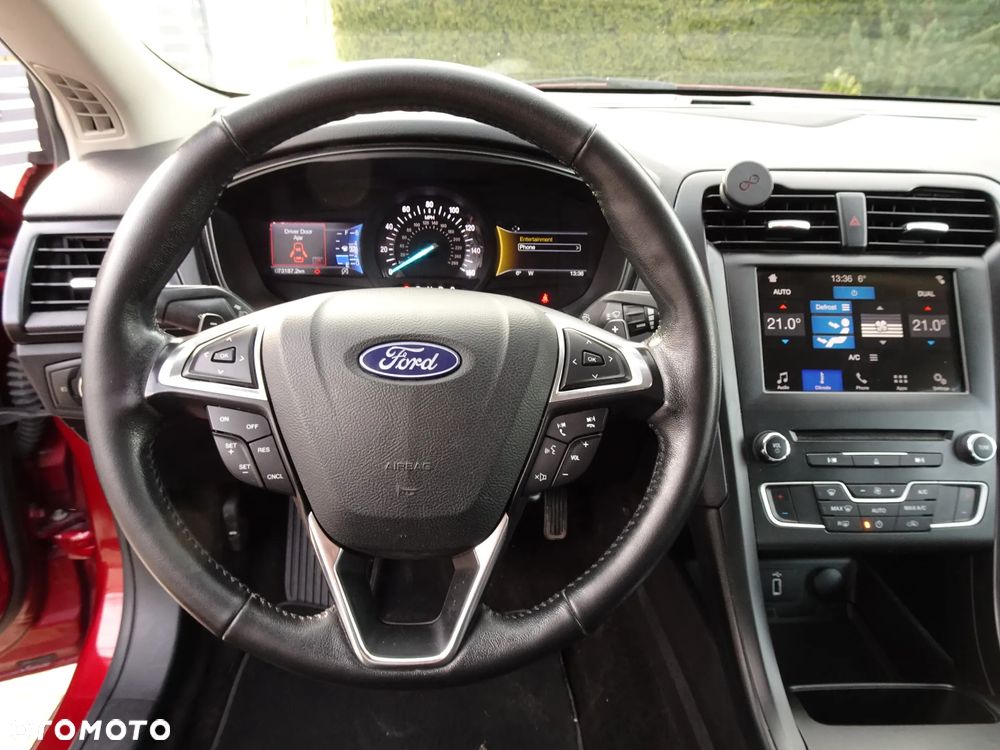 Ford Mondeo - 22