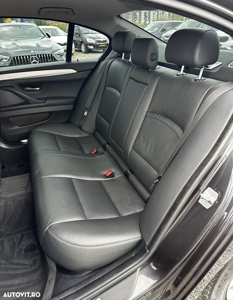 BMW Seria 5 520d xDrive Aut. - 15