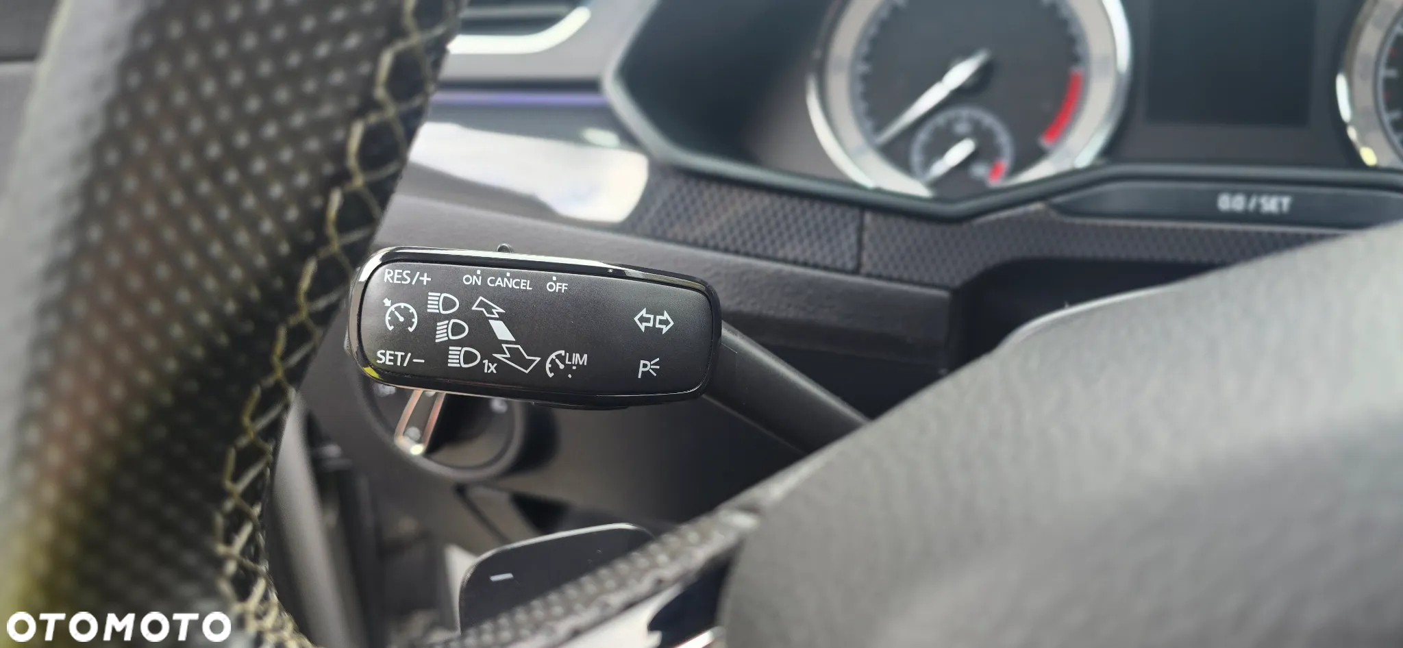 Skoda Superb 2.0 TDI Sportline DSG - 12