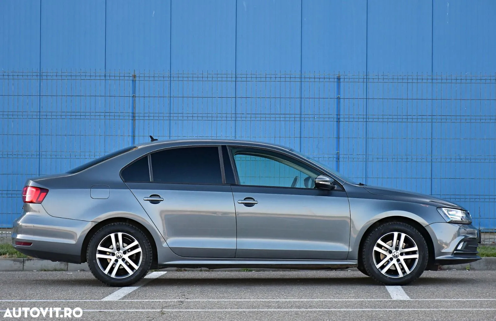 Volkswagen Jetta 1.2 TSI BMT Trendline - 5