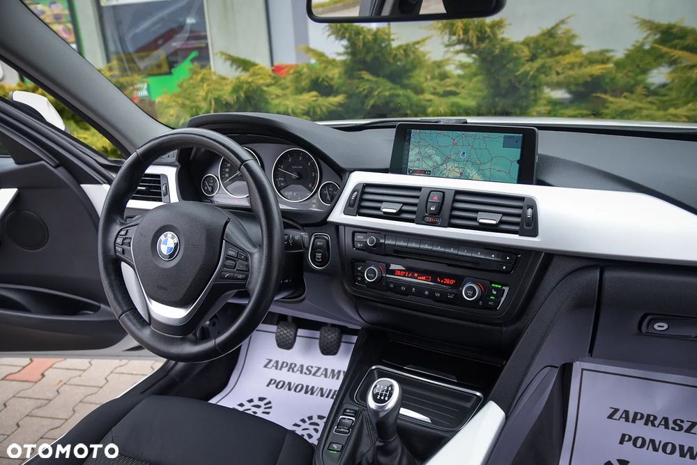 BMW Seria 3 318d - 32