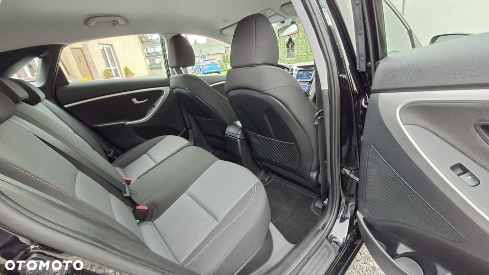 Hyundai i30 1.4 Premium - 9