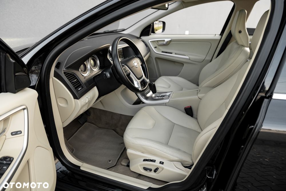 Volvo XC 60 D3 AWD Summum - 15