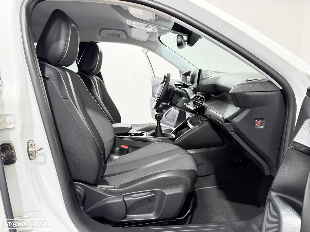 Peugeot 2008 1.5 BlueHDi Allure Pack - 38