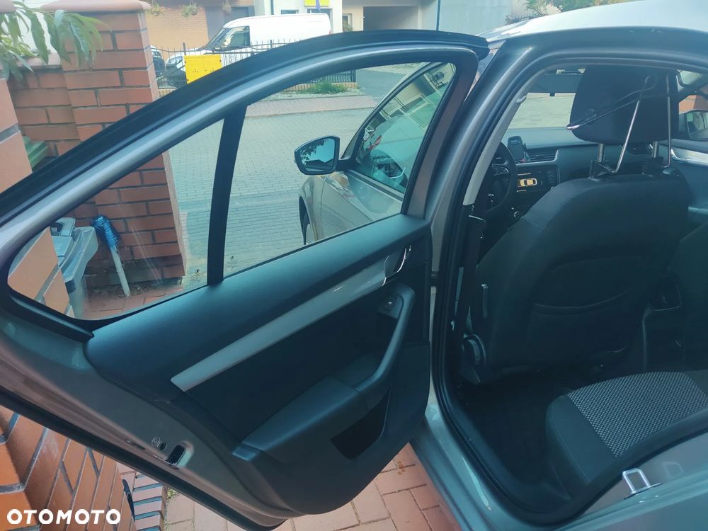 Skoda Octavia 1.4 TSI Ambition - 10