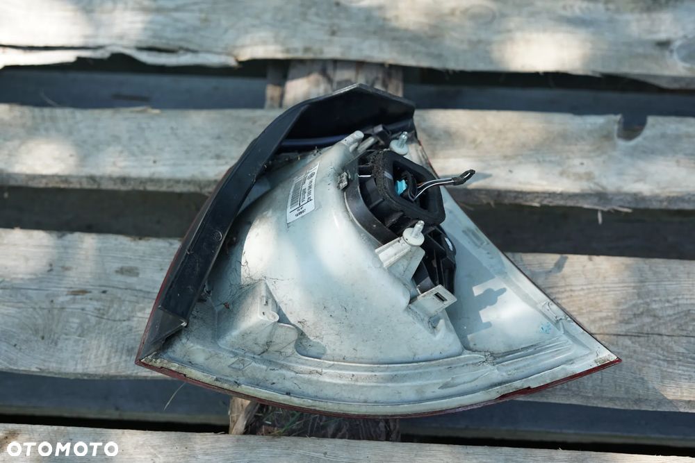 Lampa tył tylna lewa VW Golf V HB 1K6945095AC - 5
