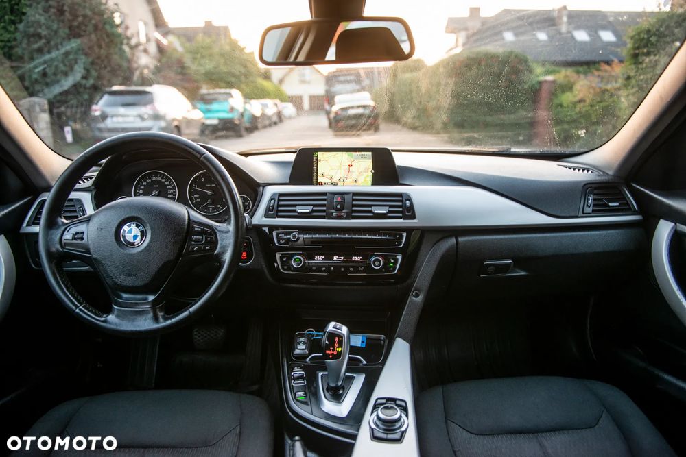 BMW Seria 3 320d DPF Edition Fleet - 33