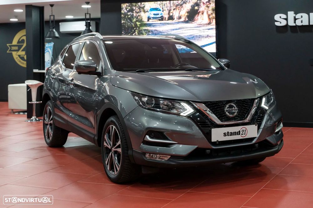 Nissan Qashqai 1.3 DIG-T N-Connecta J18 - 1