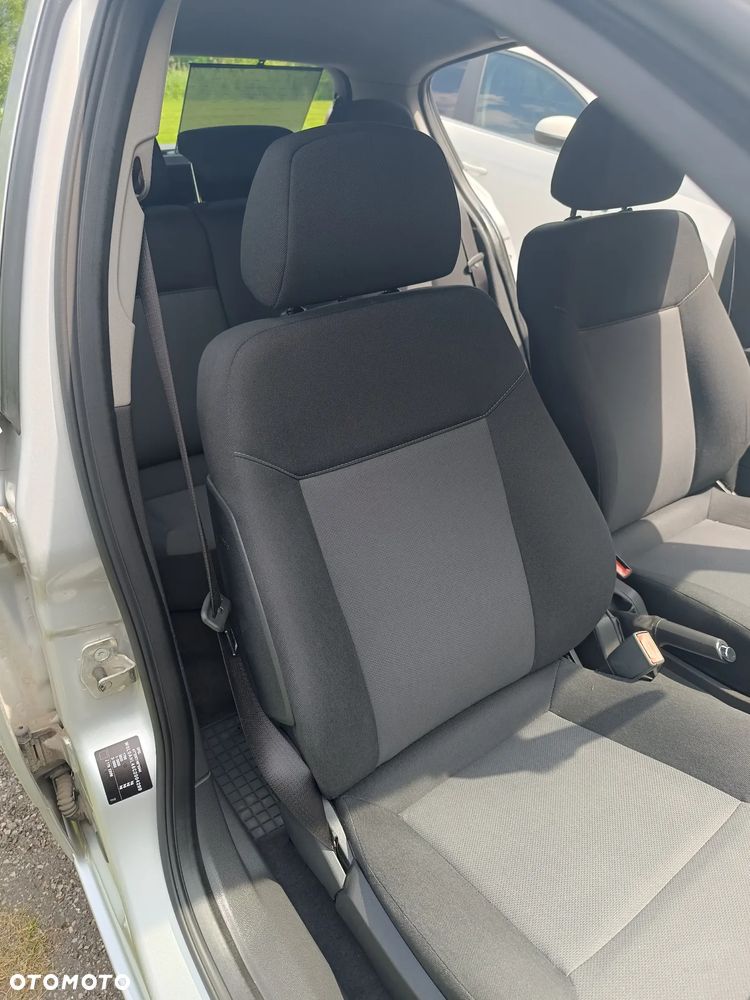 Opel Astra 1.6 - 25