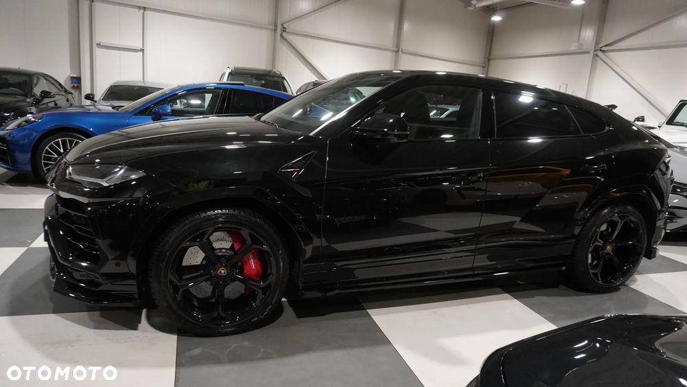 Lamborghini Urus - 17