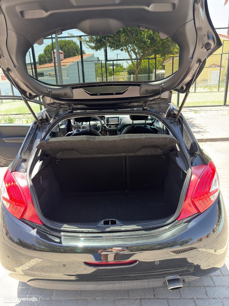 Peugeot 208 1.6 e-HDi Allure 95g - 14