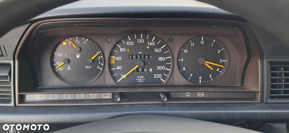 Mercedes-Benz W201 (190) - 27