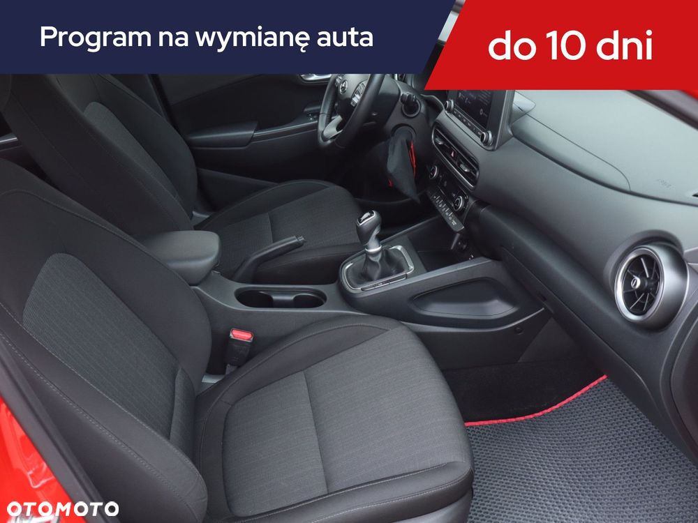 Hyundai Kona - 11