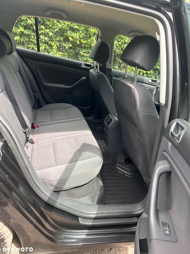 Volkswagen Golf 1.6 FSI Trendline - 12