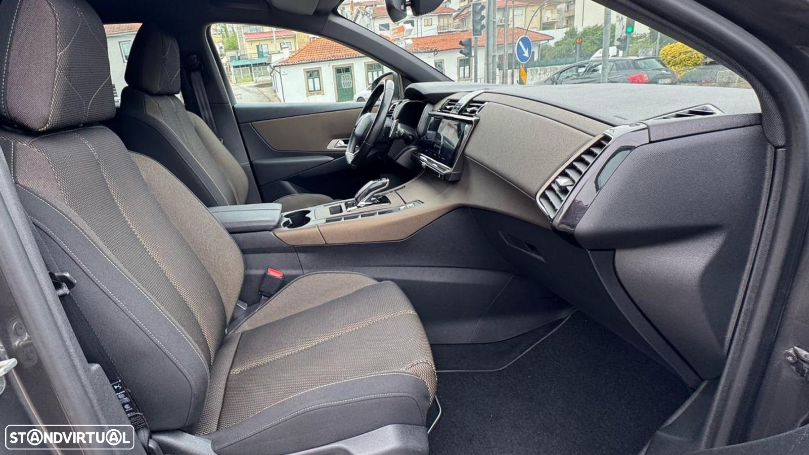 DS DS7 Crossback 1.5 BlueHDi Be Chic EAT8 - 17
