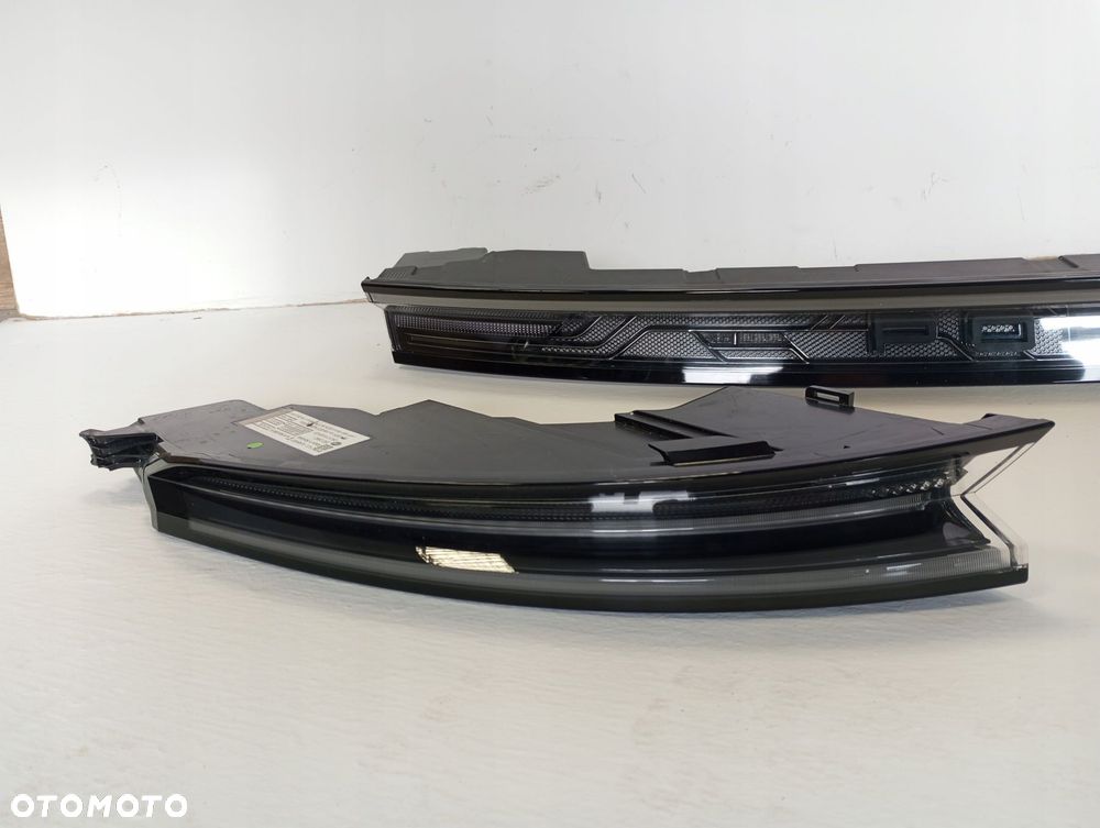 Lampa TYLNA PORSCHE TAYCAN PRAWA LEWA 9JA-945096-A 9JA945095-A 9JA-945082-F - 3