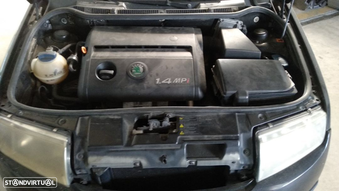 Caixa velocidades Skoda Fabia Combi 1.4 mpi de 2002 - 5