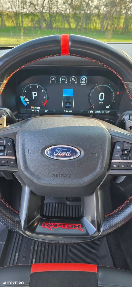 Ford Raptor - 13