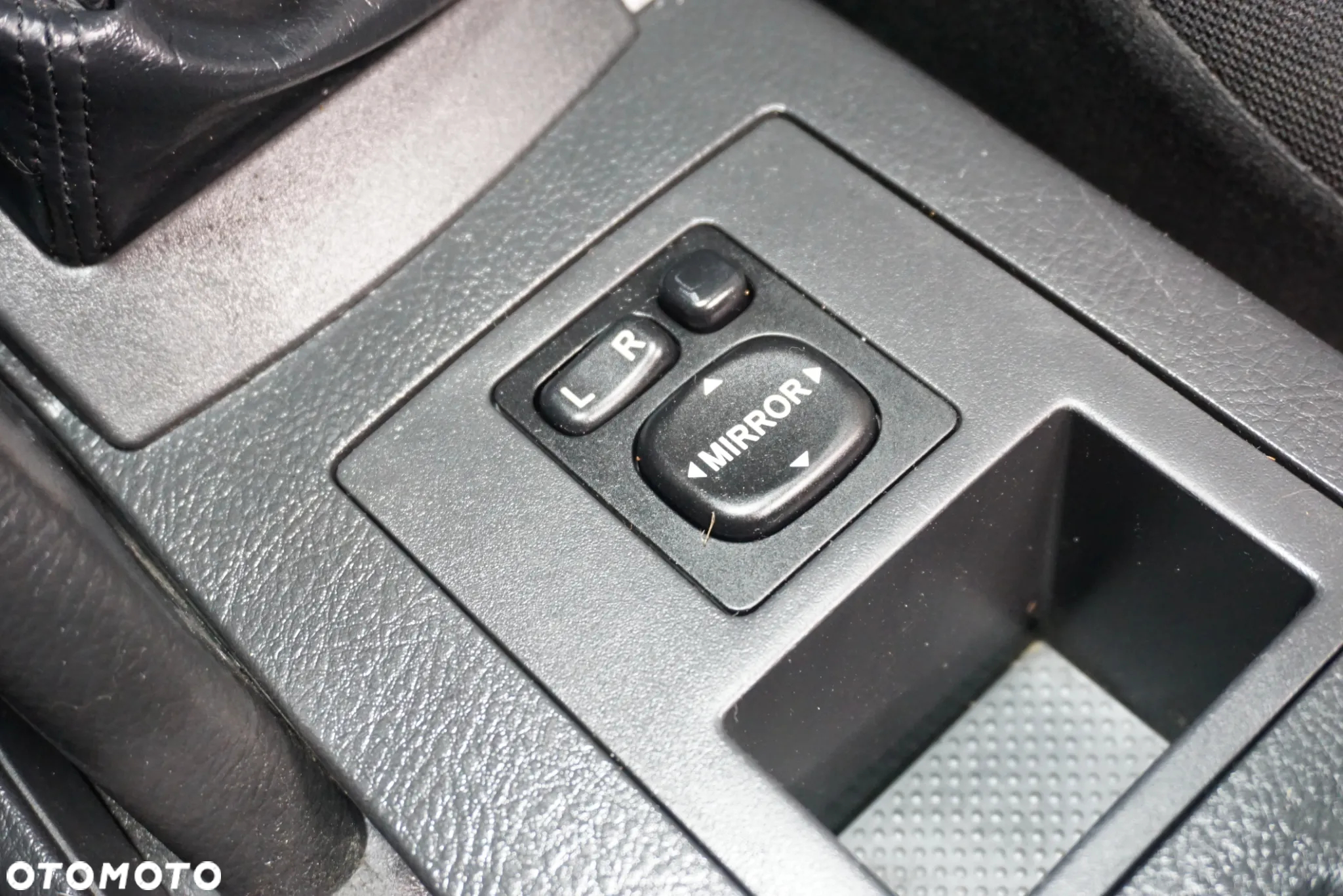 Toyota RAV4 2.2 D-4D 4x4 - 27