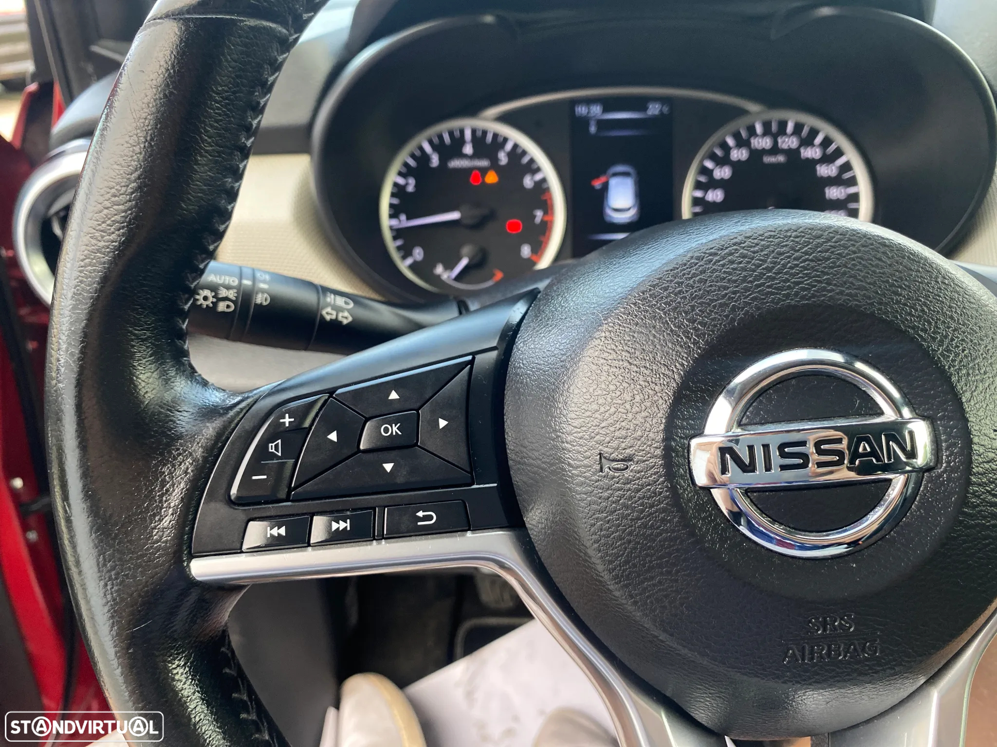 Nissan Micra 0.9 IG-T N-Connecta Urban S/S - 17