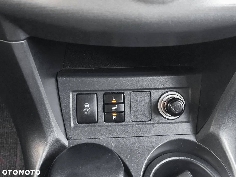 Toyota RAV4 2.0 4x2 Travel - 23