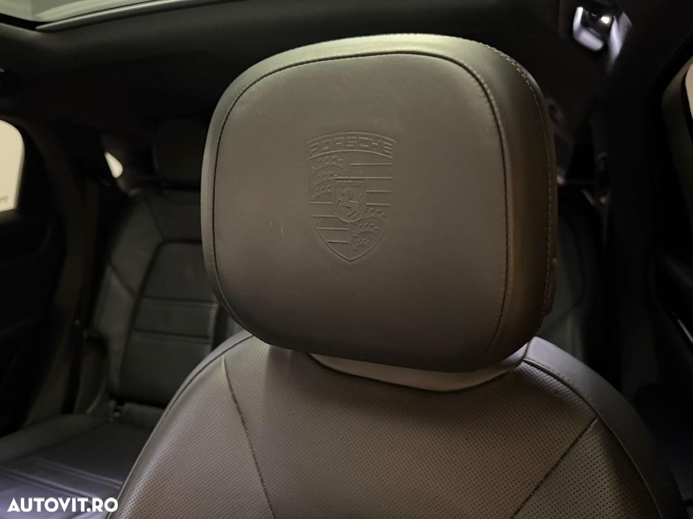 Porsche Cayenne Tiptronic S Platinum Edition - 14