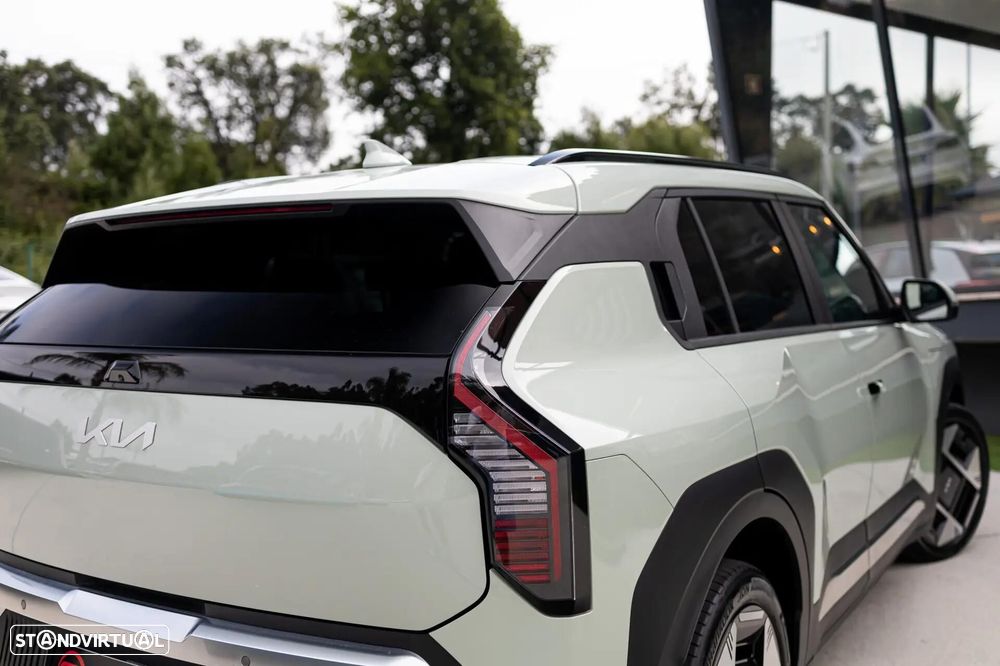 Kia EV3 81.4 kWh Tech - 40