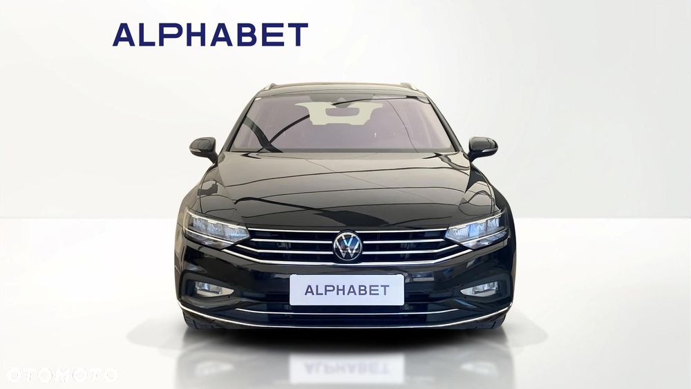 Volkswagen Passat - 8