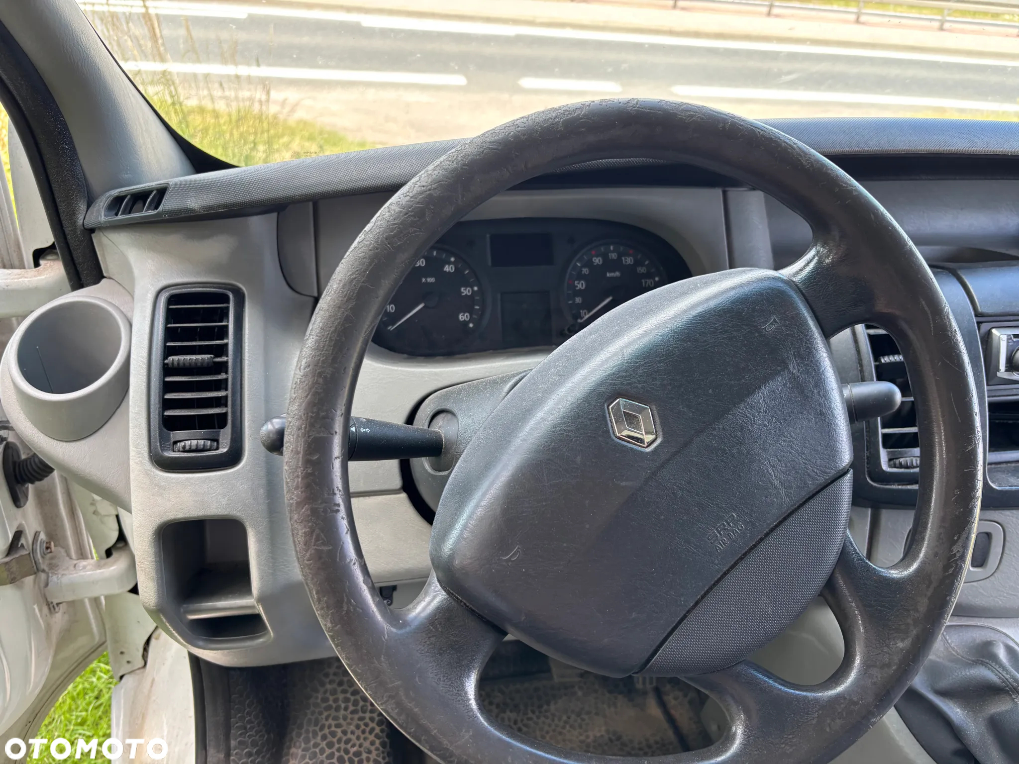 Renault Trafic - 13