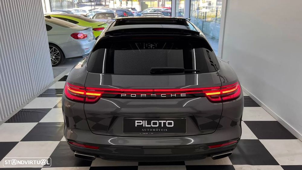 Porsche Panamera Sport Turismo 4 E-Hybrid Platinum Edition - 10